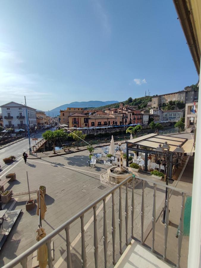 In Centro Rooms And Apartments Isola di Liri Exterior photo