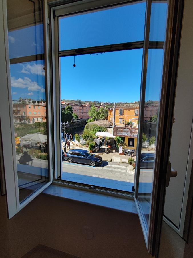 In Centro Rooms And Apartments Isola di Liri Exterior photo