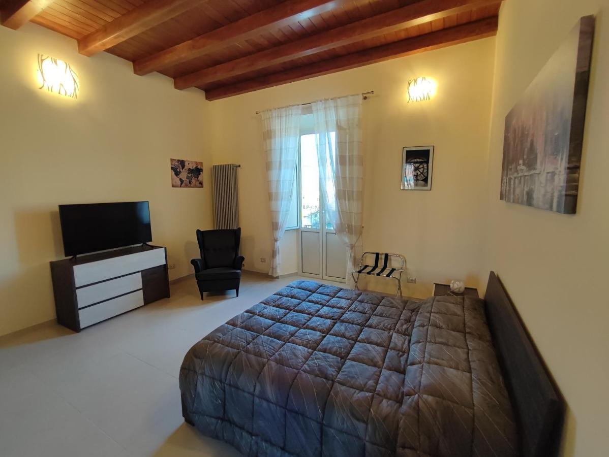 In Centro Rooms And Apartments Isola di Liri Exterior photo