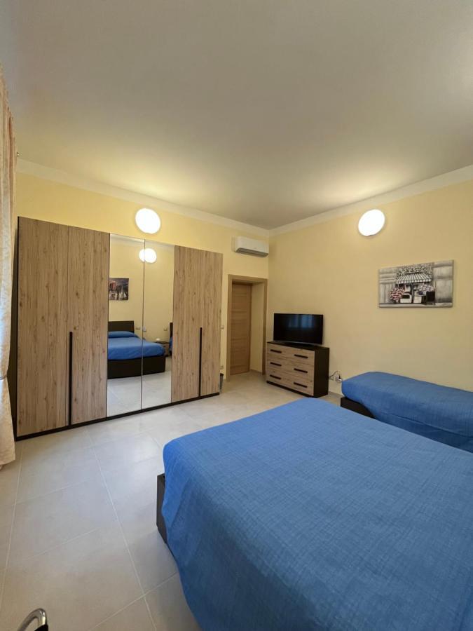 In Centro Rooms And Apartments Isola di Liri Exterior photo
