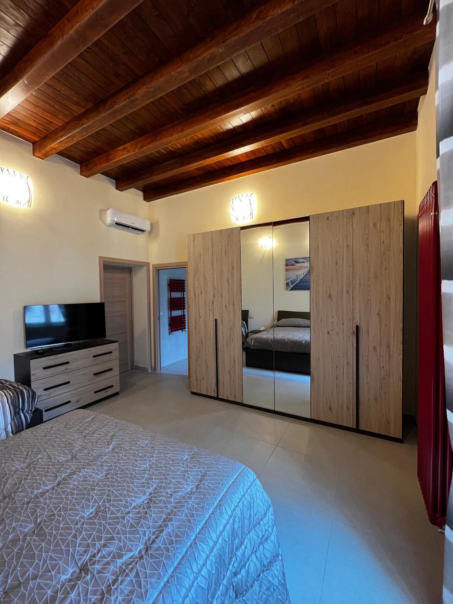 In Centro Rooms And Apartments Isola di Liri Exterior photo